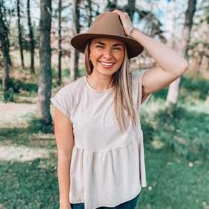 Meet your Posher, Michaela